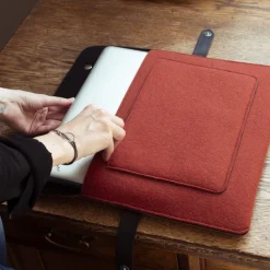 Pochette d'ordinateur Youri brique