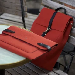 Pochette d'ordinateur Youri brique