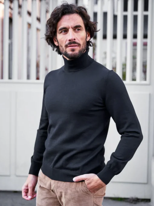 Pull col roulé en laine Henry noir