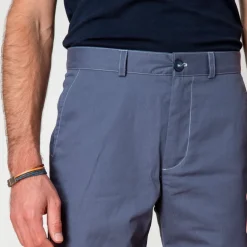 Short bleu