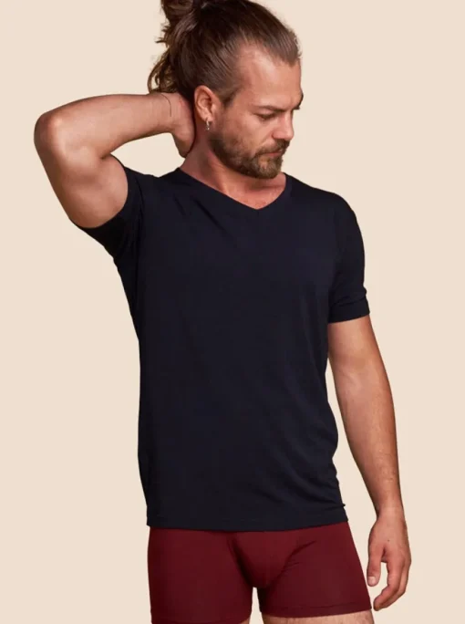 T-shirt col V