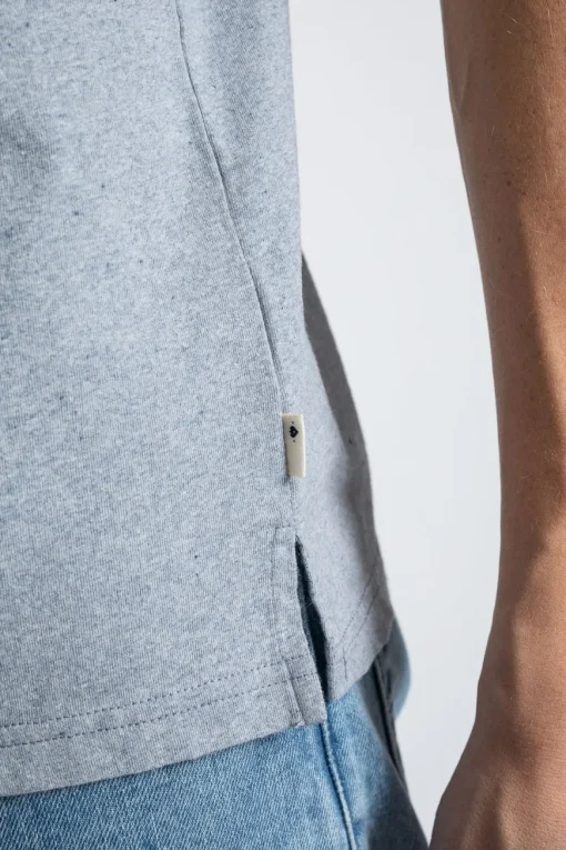 T-shirt First gris